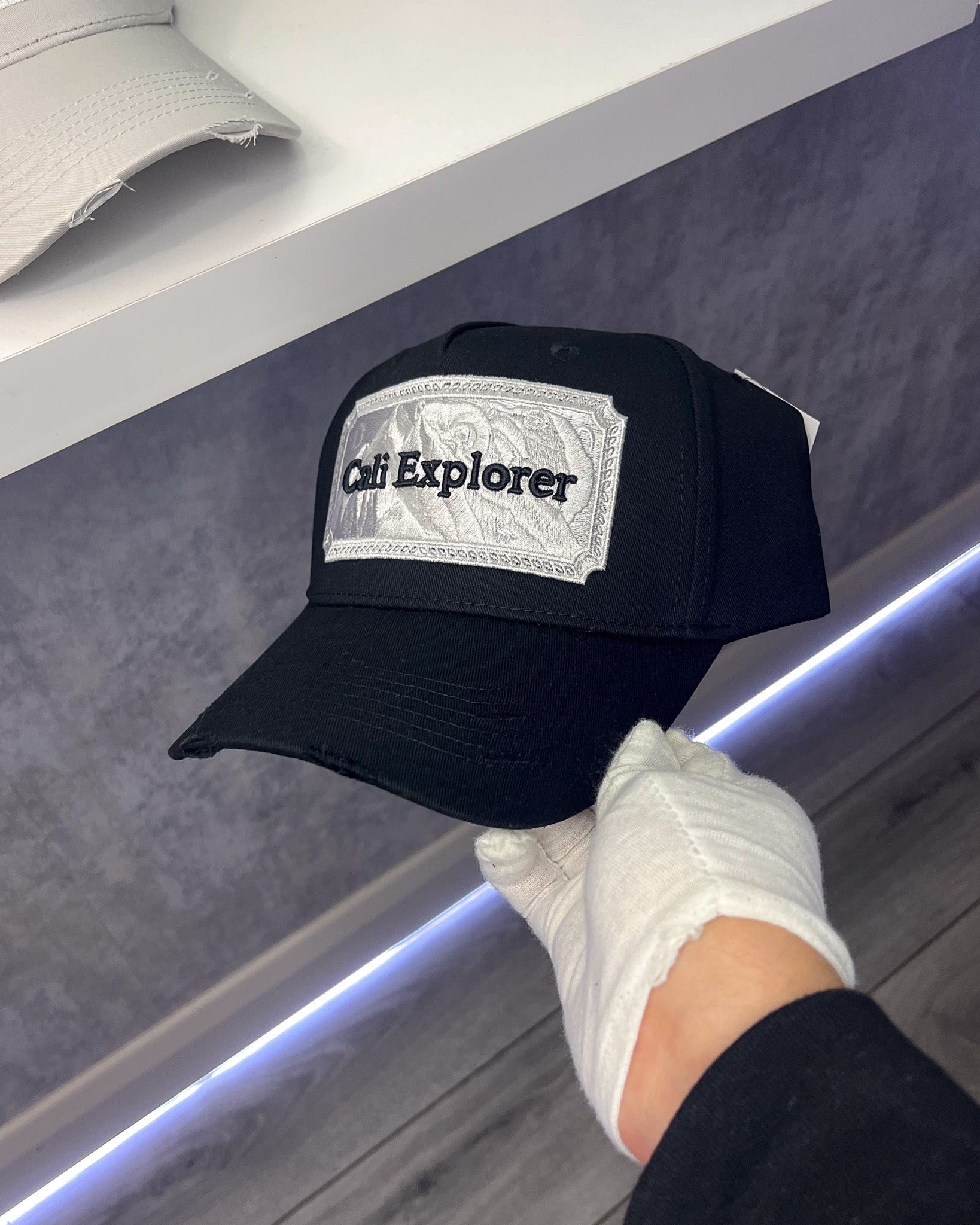 KALI | Zwarte Explorer Plate-dop