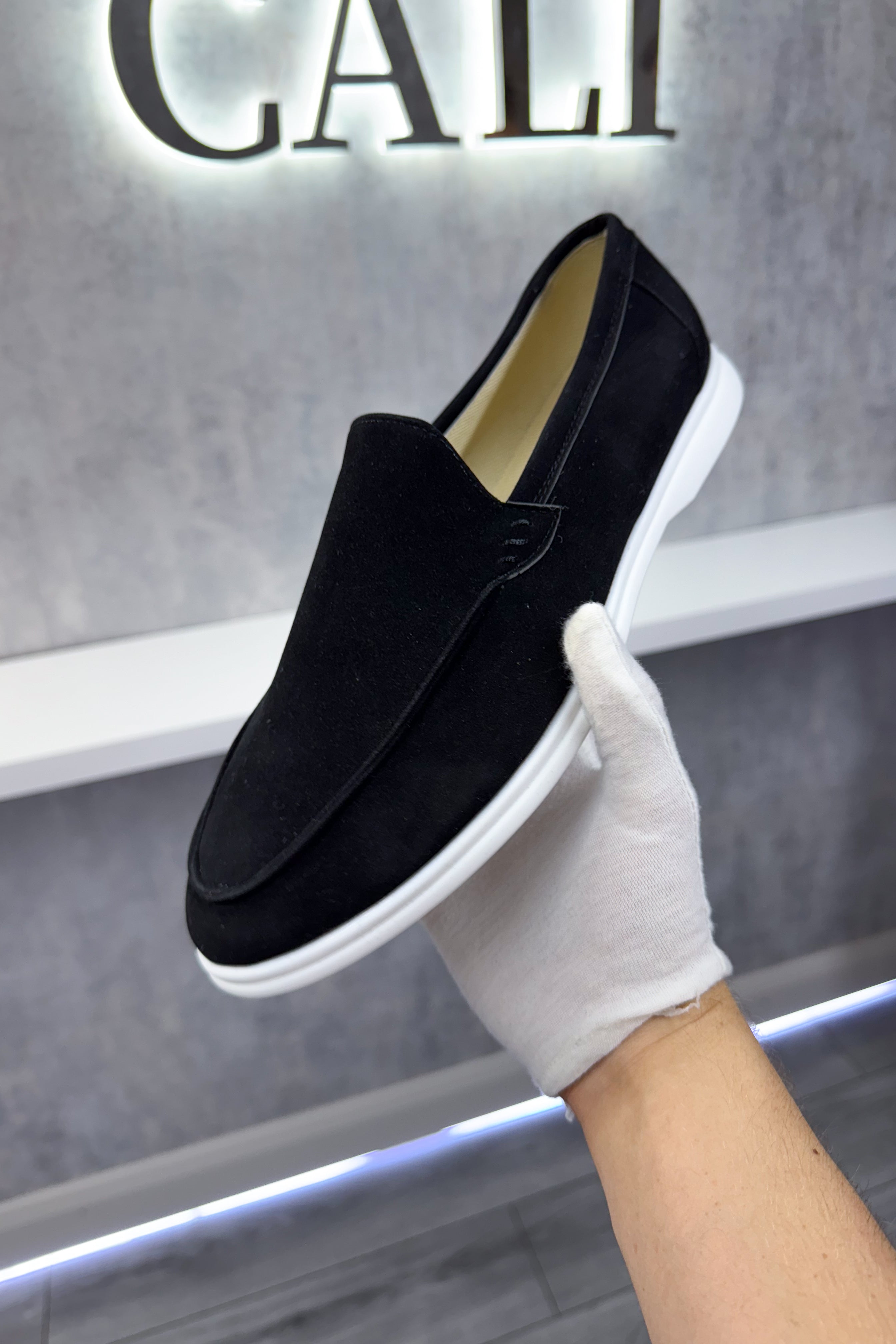 3 voor $130