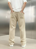 Gerippte Herrenhosen - Weite, gerade geschnittene Freizeithosen für modernen Stil